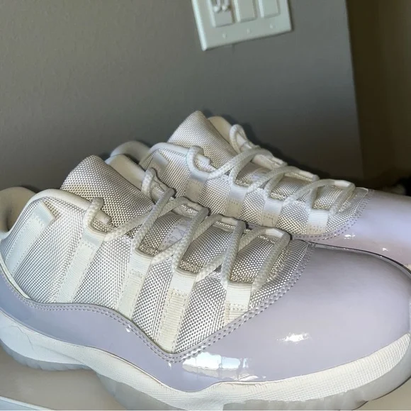 NIKE- Air jordan 11 Retro low